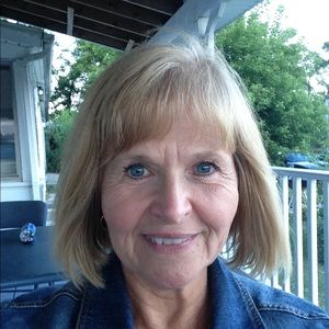 Meet your Posher, Ellen